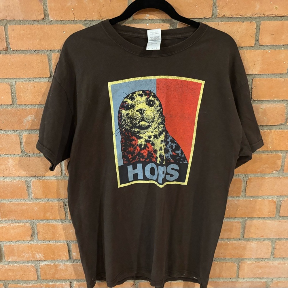 Smuttynose Brewing co. “Hops” Seal tee shirt